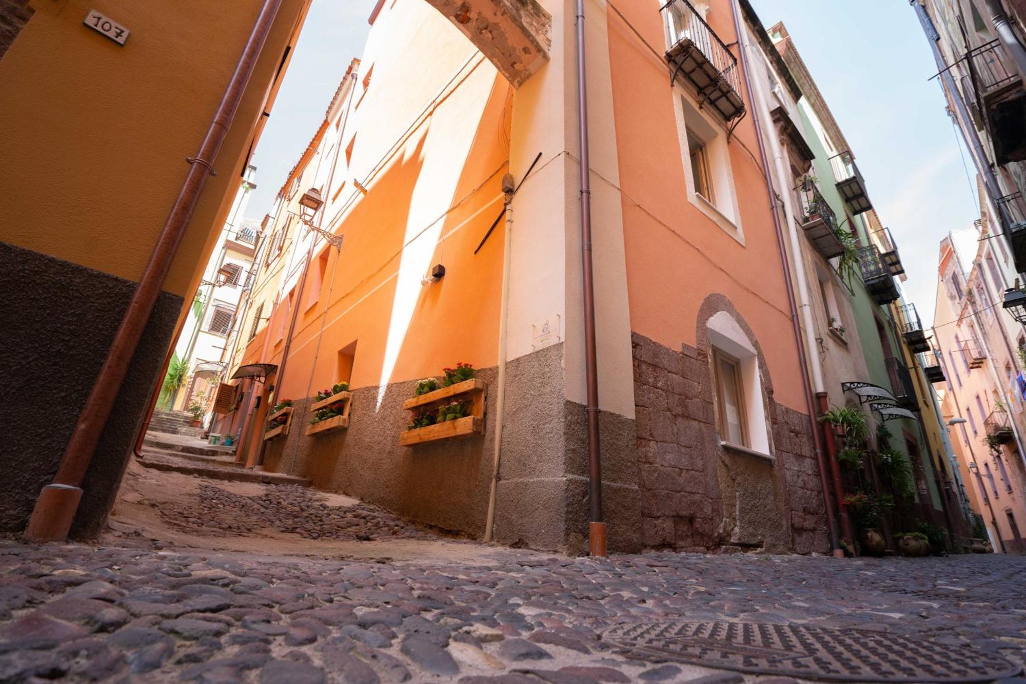 Hotel Casa Mirto Bosa Exteriér fotografie